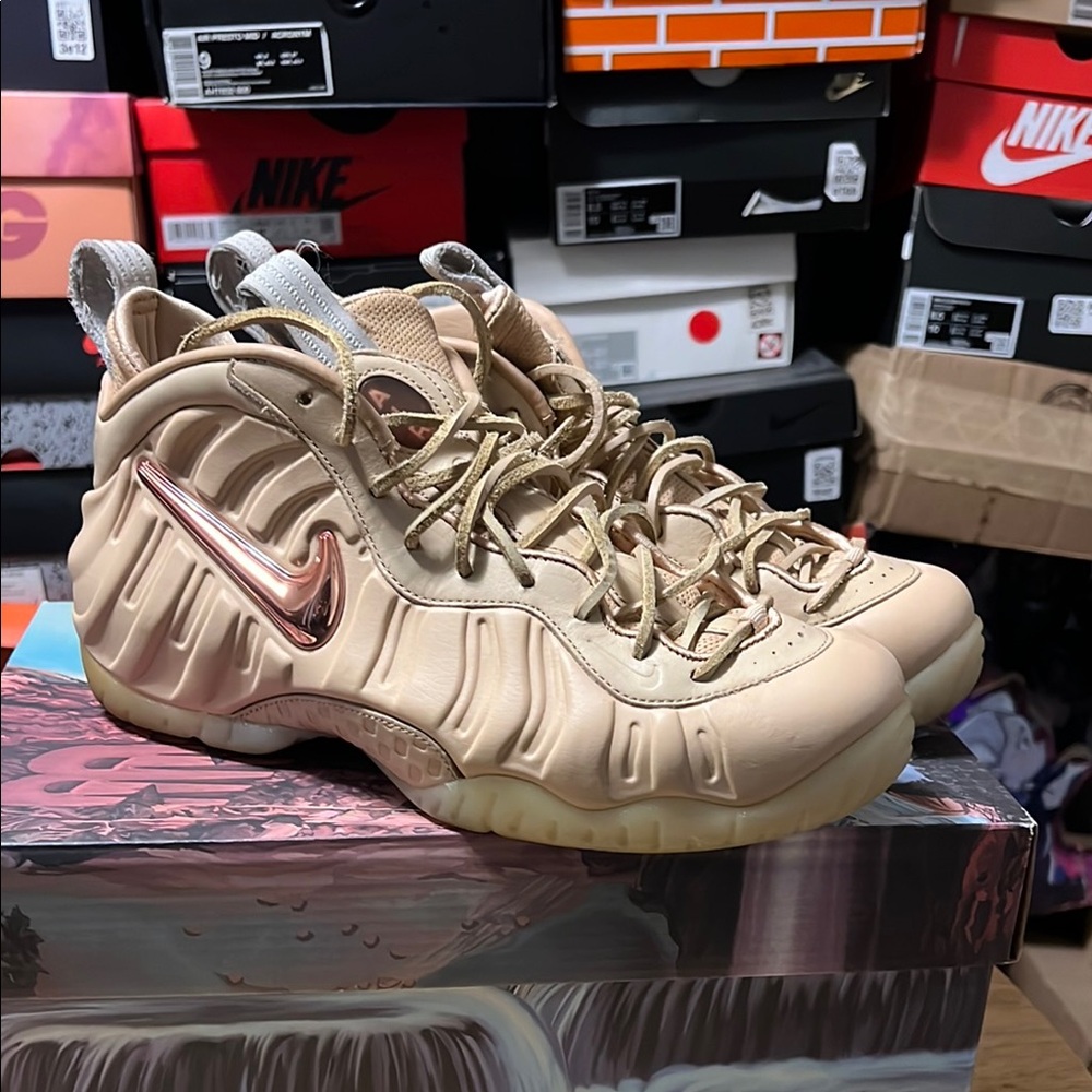 Nike Foamposite Pro Beige Sneakers